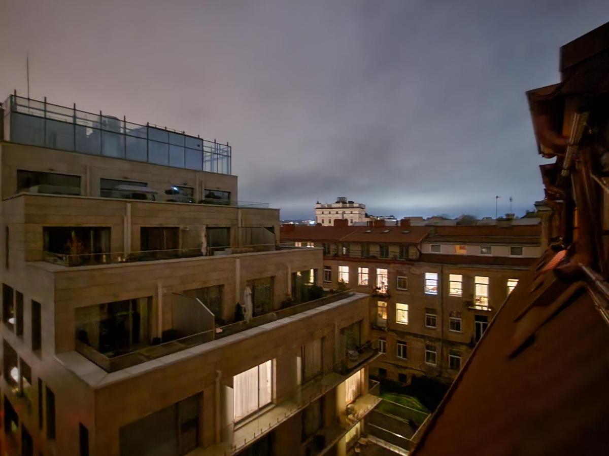 Cozy Apartment In The Center Of Vilnius Bagian luar foto